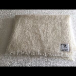 NWOT Distinction by Bronte Luxury Mohair throw